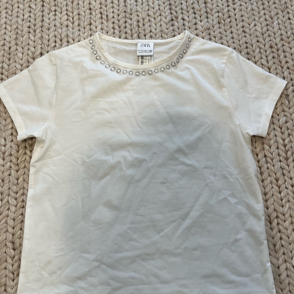 Zara White Short Sleeve Tee Effortless Style